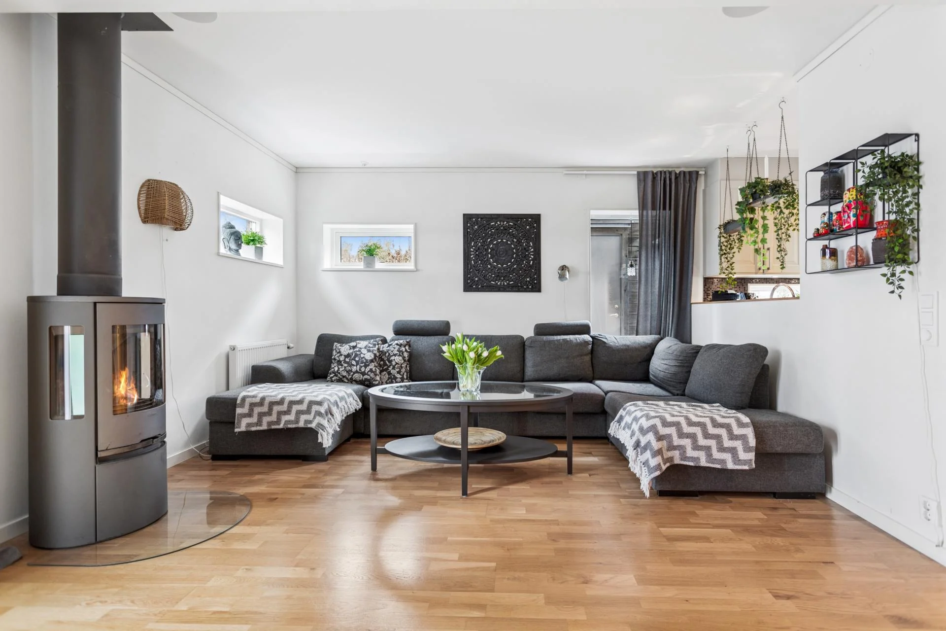 Tilltalande bostadsrättsparhus i lummiga kvarter med flexibel planlösning