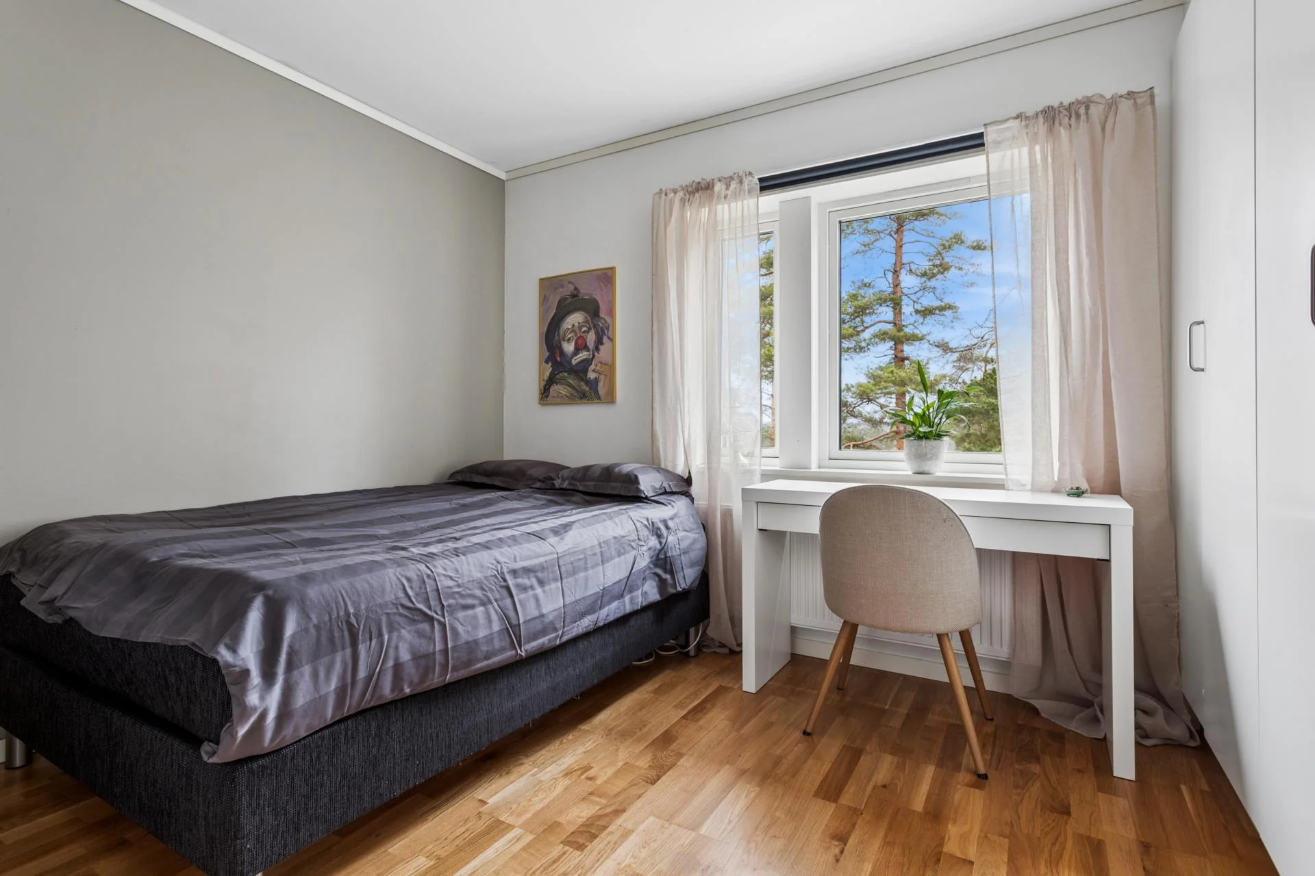 Tilltalande bostadsrättsparhus i lummiga kvarter med flexibel planlösning