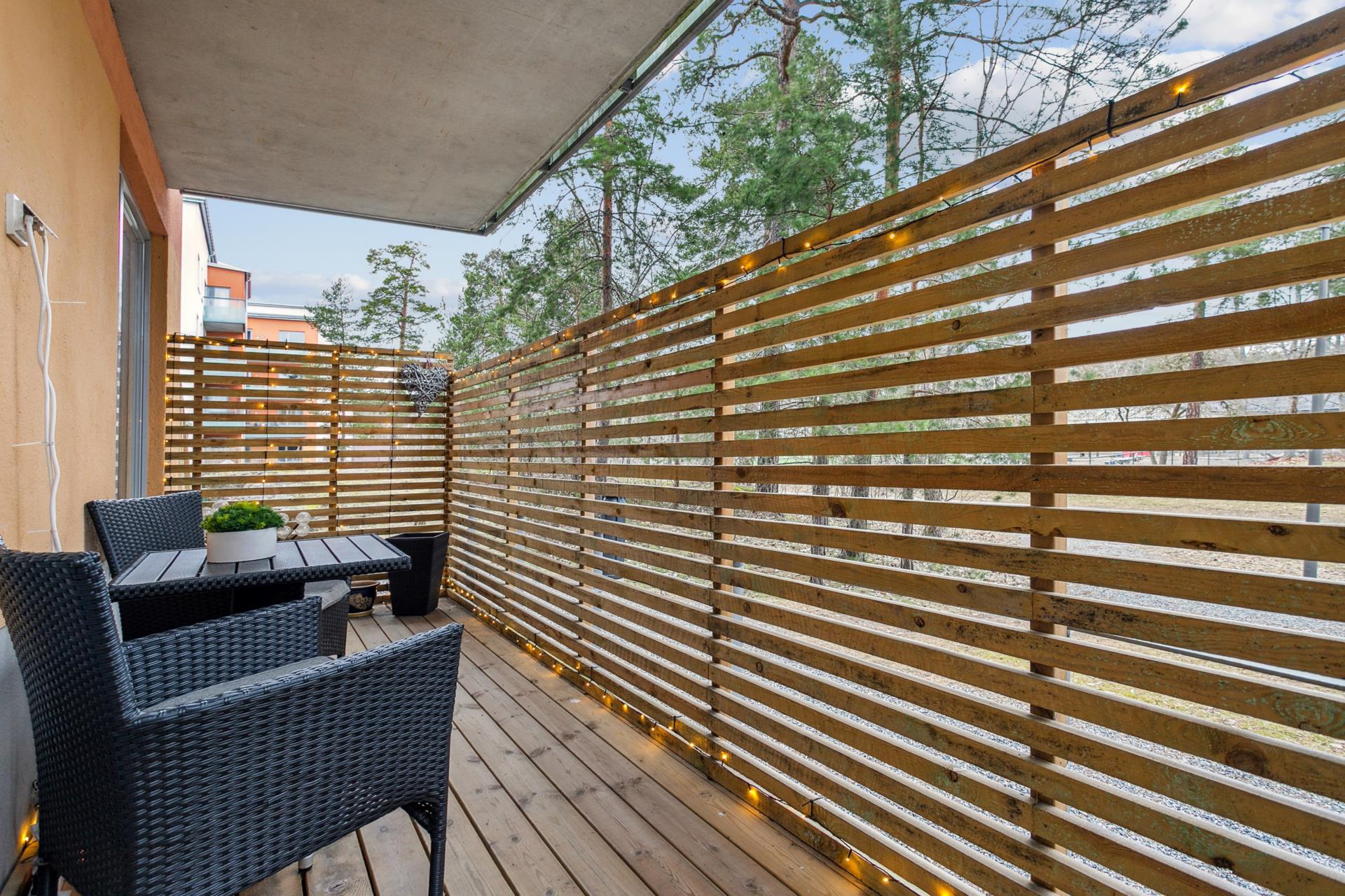 Smakfullt renoverad trea i toppskick med modern öppen planlösning