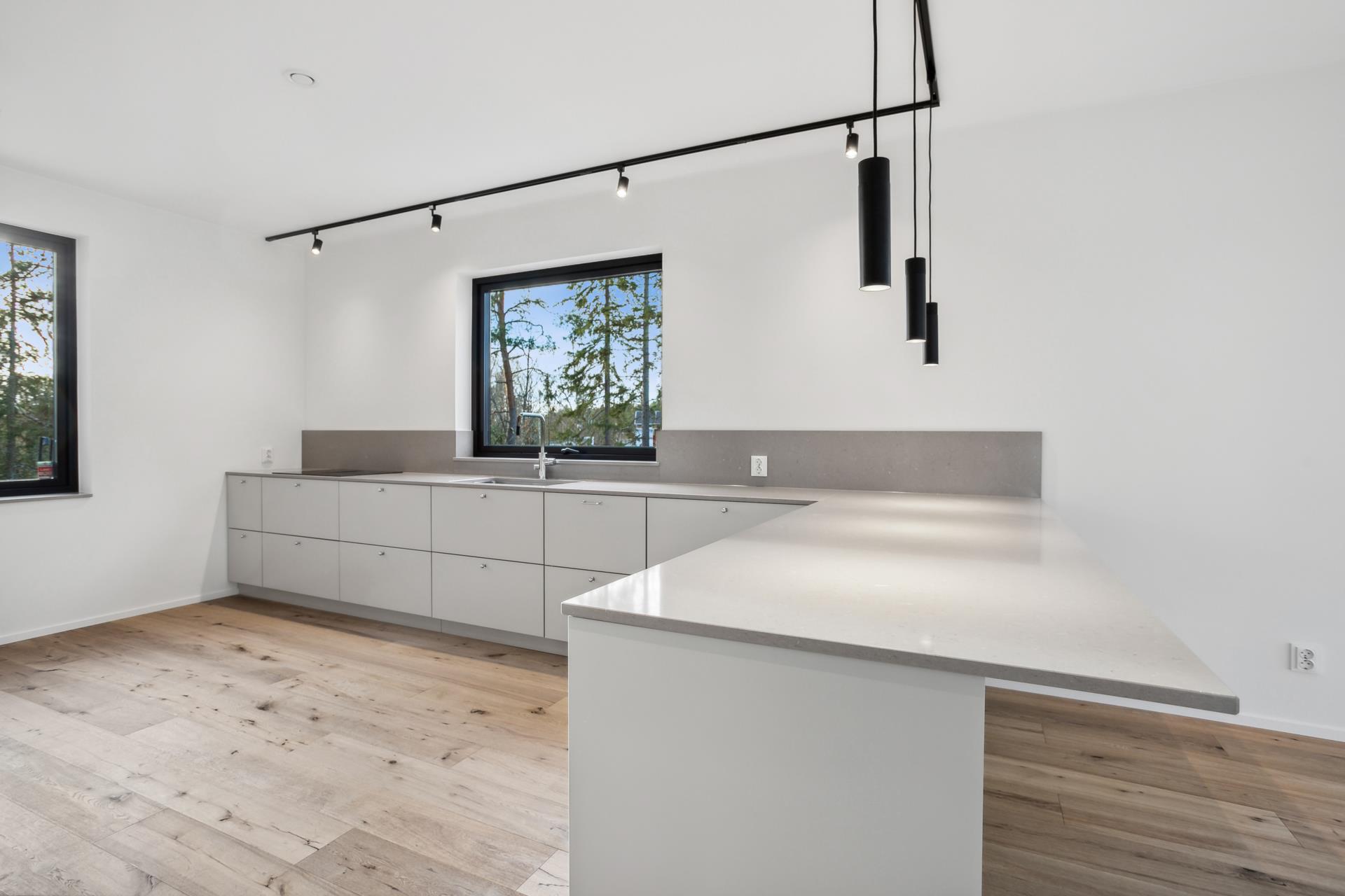 Nybyggd familjevilla i toppklass om 172 m² i populära kvarter med ett underbart läge