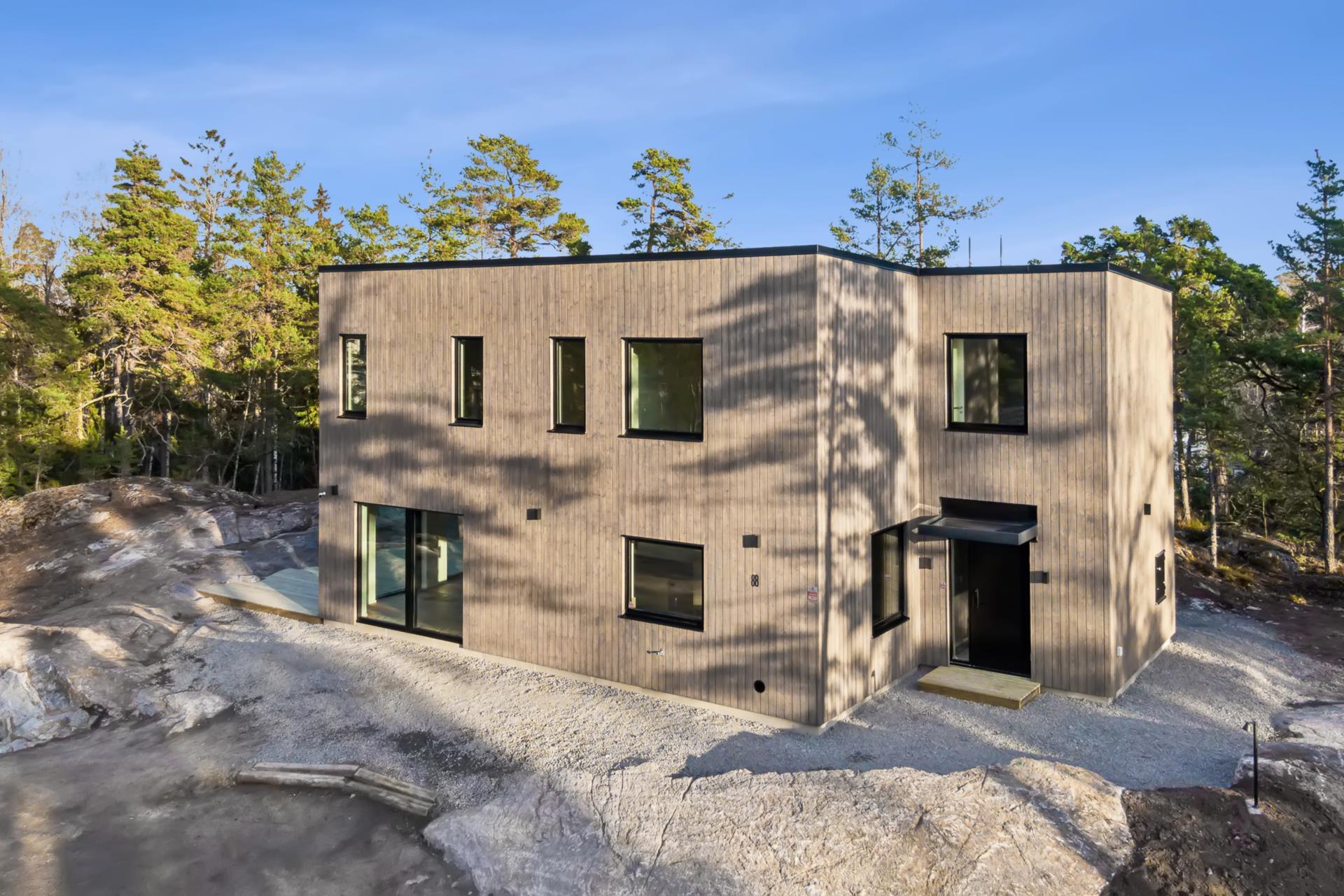 Nybyggd familjevilla i toppklass om 172 m² i populära kvarter med ett underbart läge