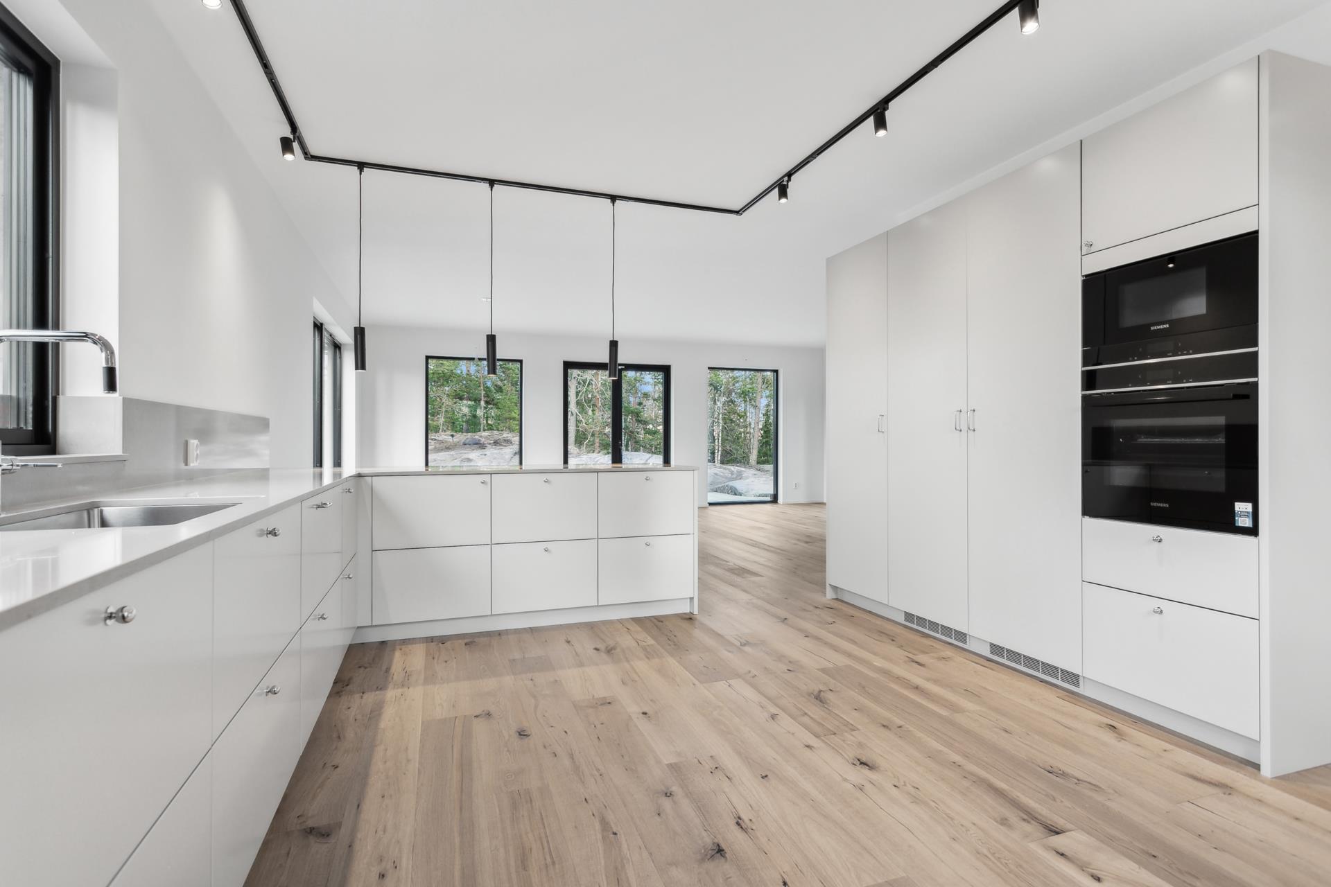Nybyggd familjevilla i toppklass om 172 m² i populära kvarter med ett underbart läge
