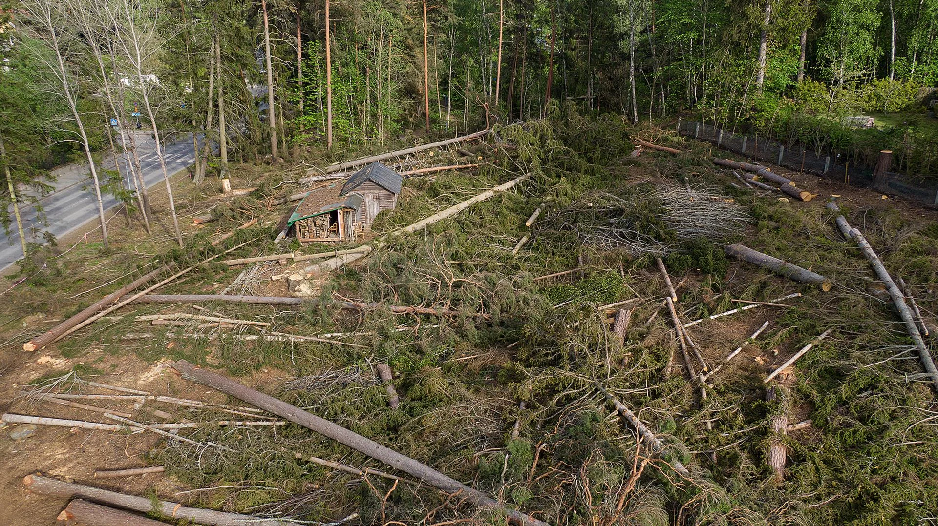 Lättbebyggd tomt med generös byggrätt