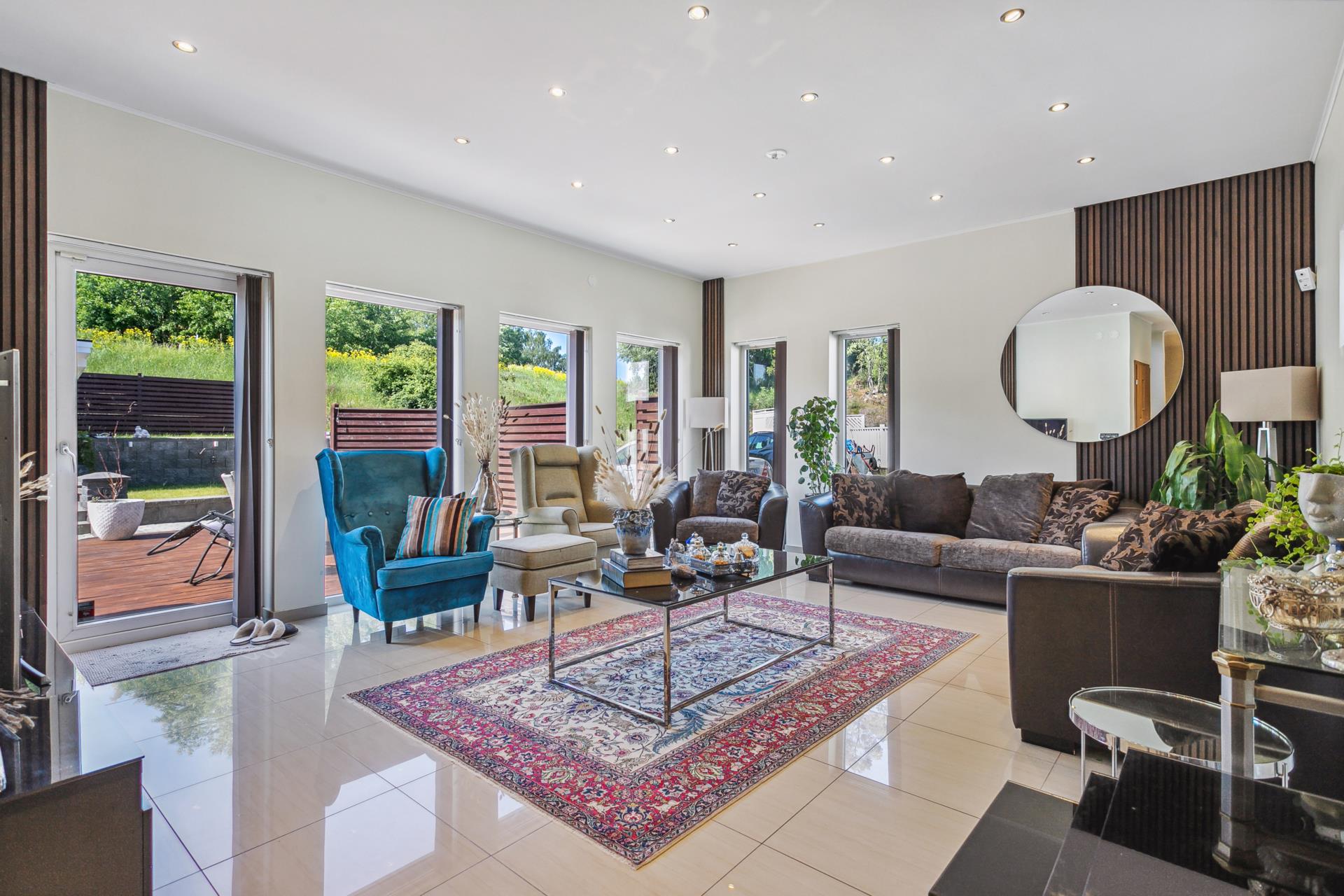 Påkostad villa med fina materialval och bra planlösning